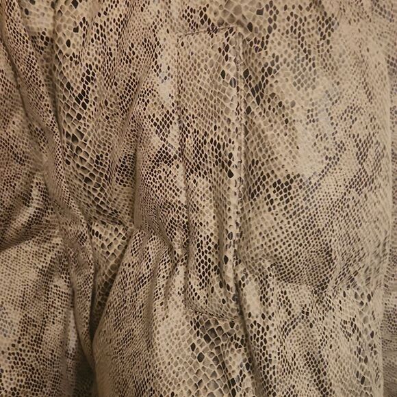 Tyler Boe Tan Python-Print Puffer Bomber Jacket Size L - Picture 6 of 10
